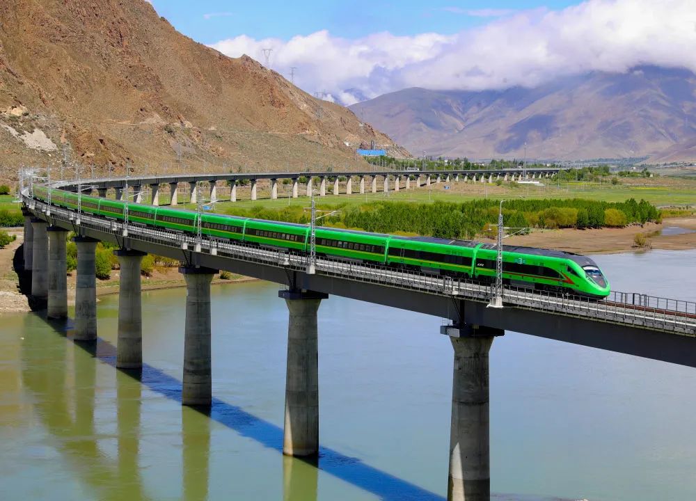 一路"复兴",一路风景!送您一张拉林铁路"体验票"