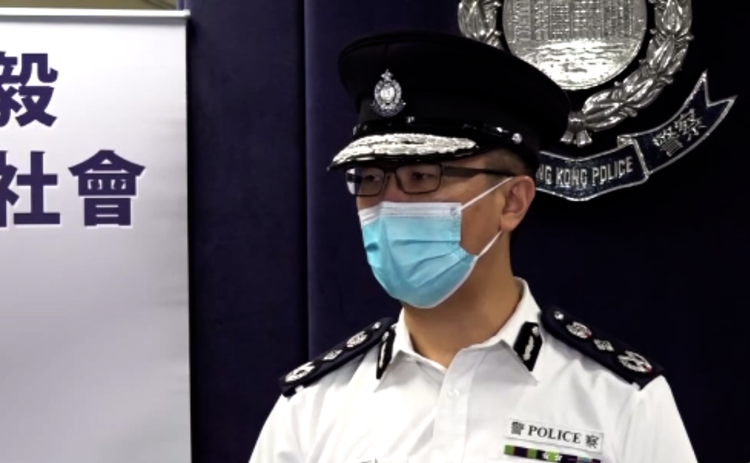 萧泽颐26日中午,香港新任警务处长萧泽颐在香港警察学院会见媒体庹 