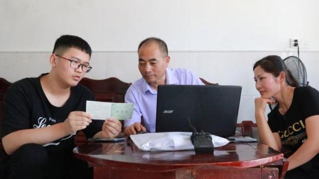 对话高考684分的截肢少年母亲：得知成绩后他很平静休闲区蓝鸢梦想 - Www.slyday.coM