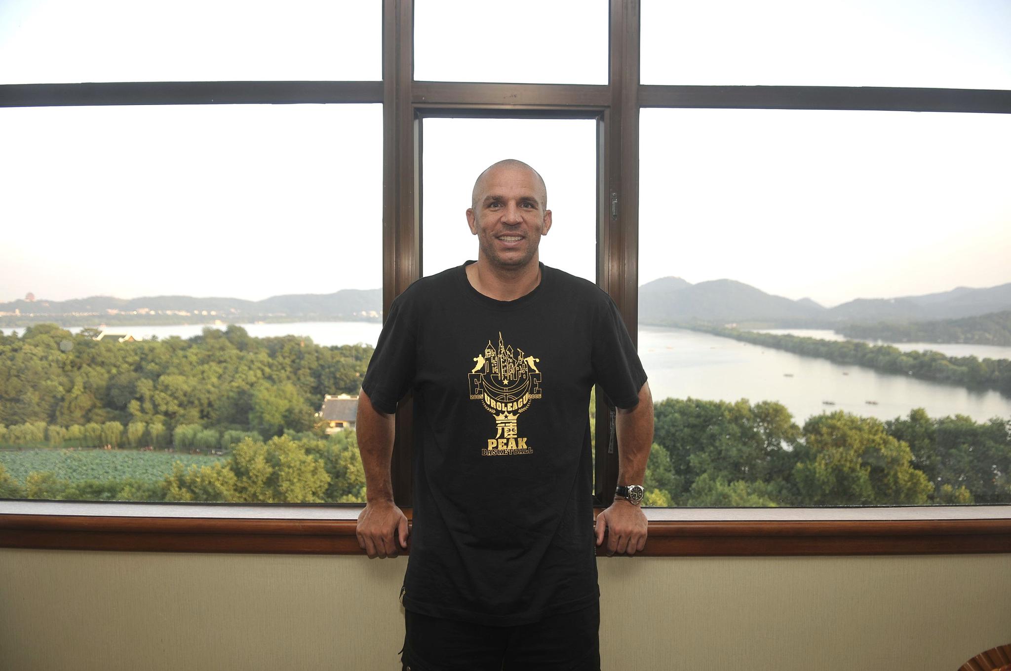 体坛联播欧洲杯状态榜c罗高居首位基德出任独行侠新帅