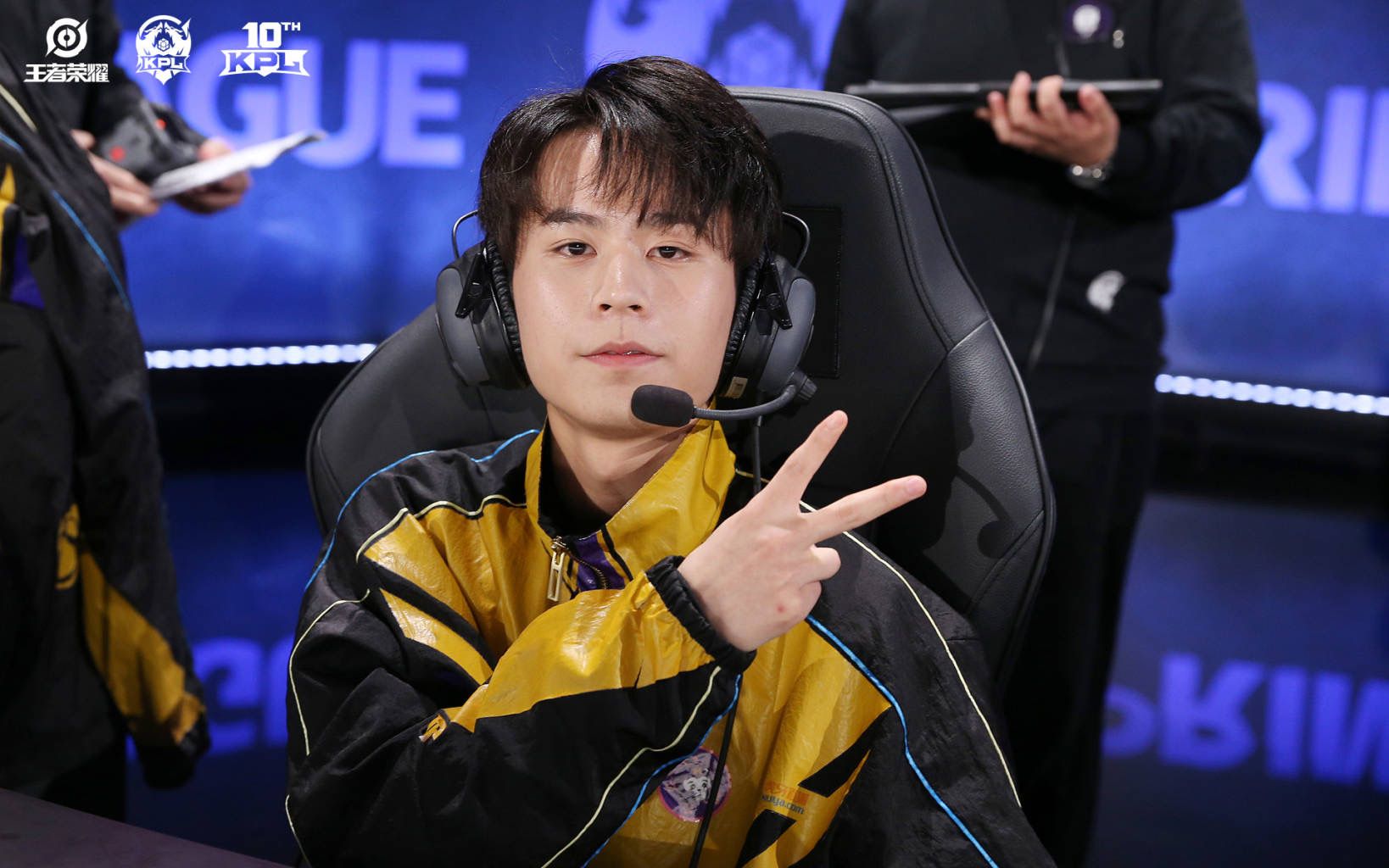 hero巅峰对决击败ttg夺冠,清融再拿fmvp