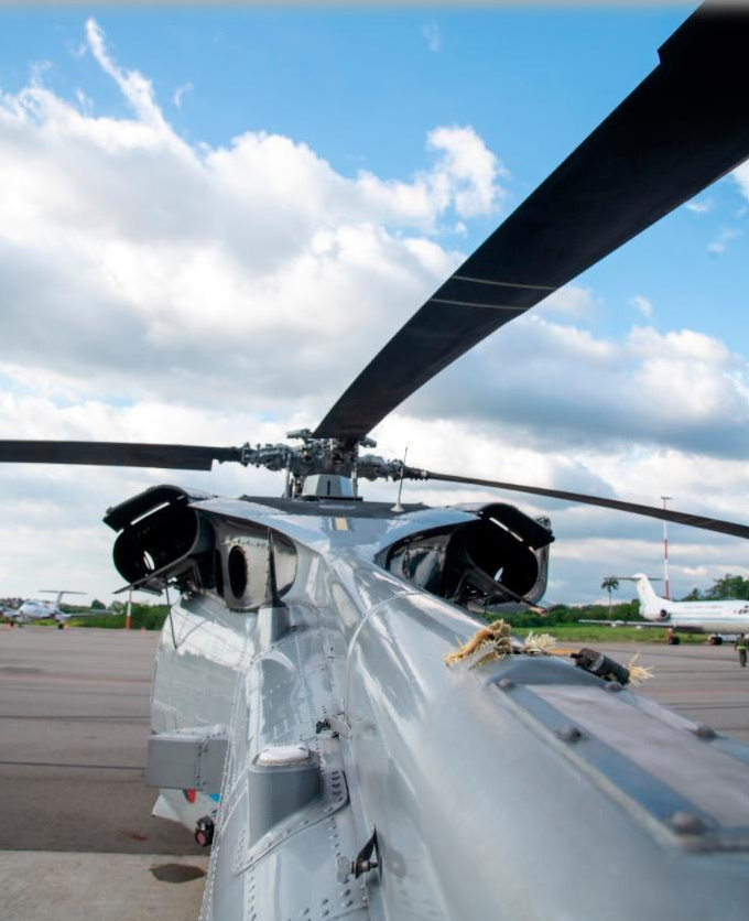 是谁把枪口对准了这位铁腕总统？休闲区蓝鸢梦想 - Www.slyday.coM