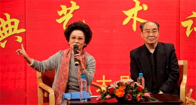 京剧表演艺术家刘秀荣逝世享年86岁,官方发讣告,生前最后近照曝光