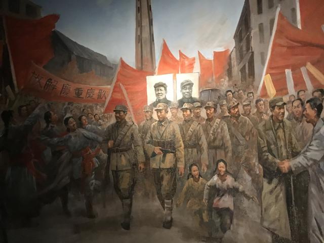 大学生重返革命历史现场重走重庆解放之路