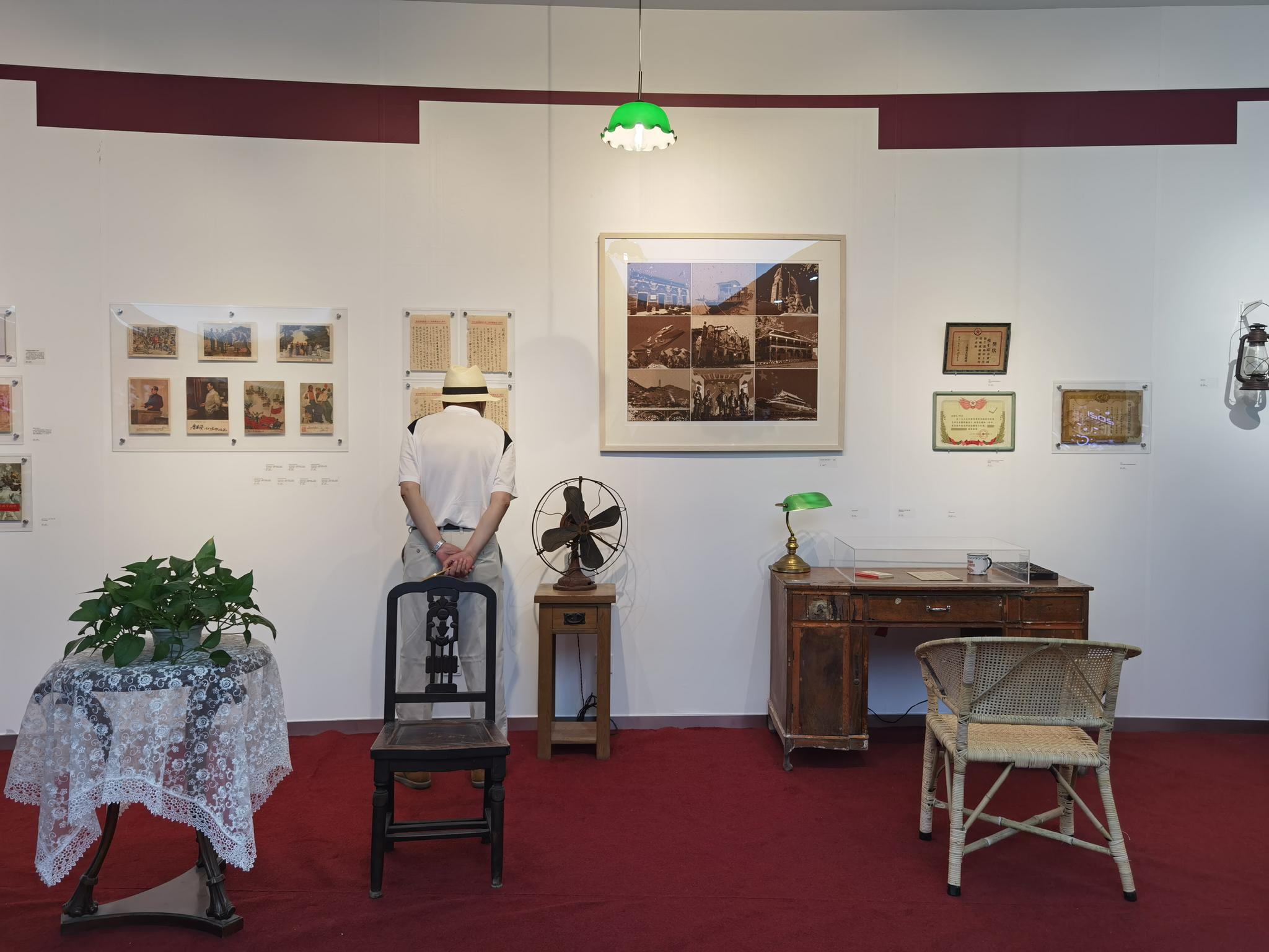 长宁文化艺术中心化身红船百余展品描绘建党百年历程