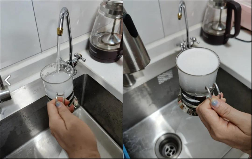 沁园净水器里流出臭水遭投诉 厂家工作人员称敲