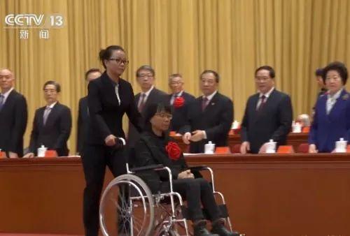 这大概就是张桂梅的初心吧休闲区蓝鸢梦想 - Www.slyday.coM