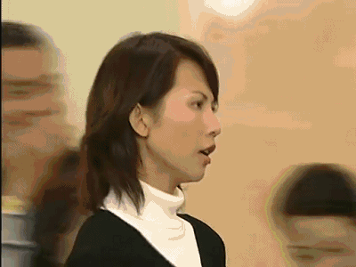 舞台剧↓2018年,黄子华曾以《金盆42口》巡演结束后宣布告别娱乐圈