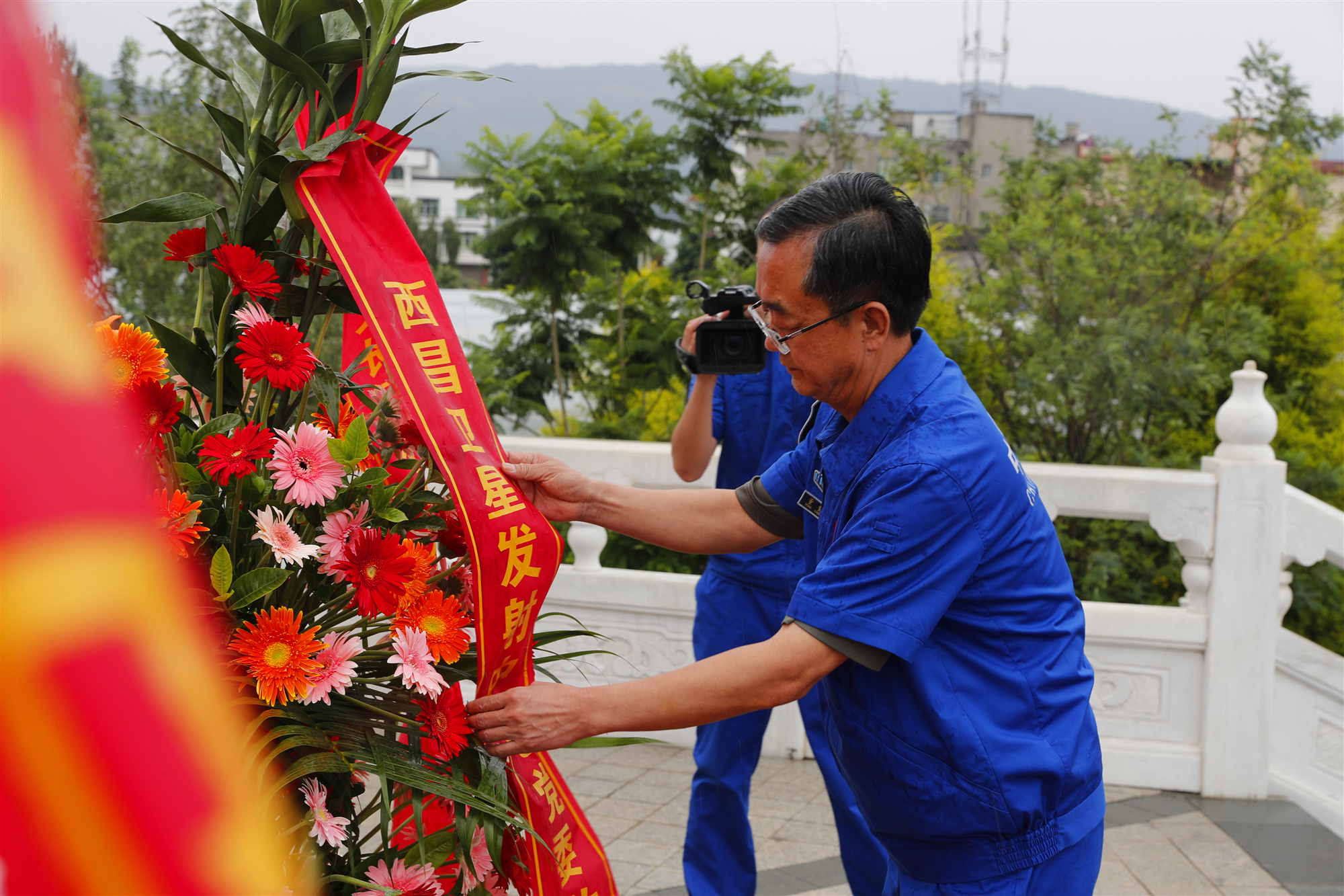"西昌卫星发射中心党委书记董重庆表示,在新时代的长征路上,西昌航天