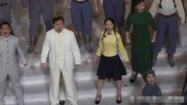 张韶涵和成龙等人合唱《怒吼吧黄河》图自台媒
