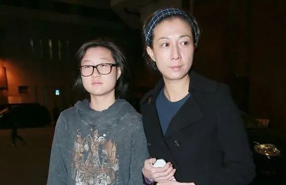 吴绮莉发文控诉女儿老婆 小龙女吴卓林现在怎么样了最新消息近况2021