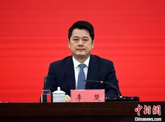 建设壮美广西"新闻发布会,桂林市市长李楚在会上介绍相关情况