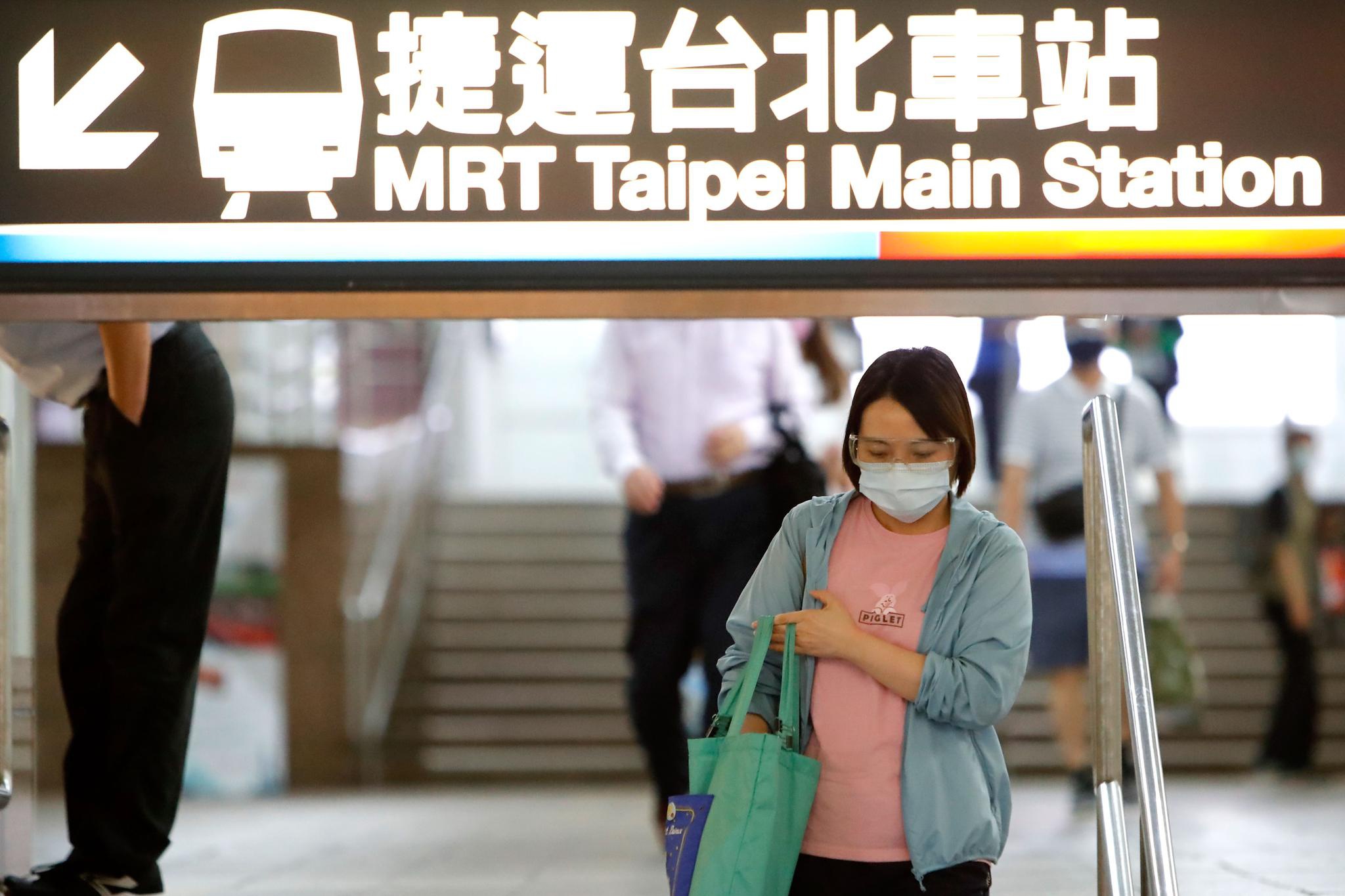 台湾新增55例本土确诊,5例死亡病例