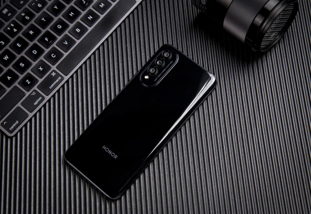 荣耀x20se评测2000元的真香现场这不是随便买么