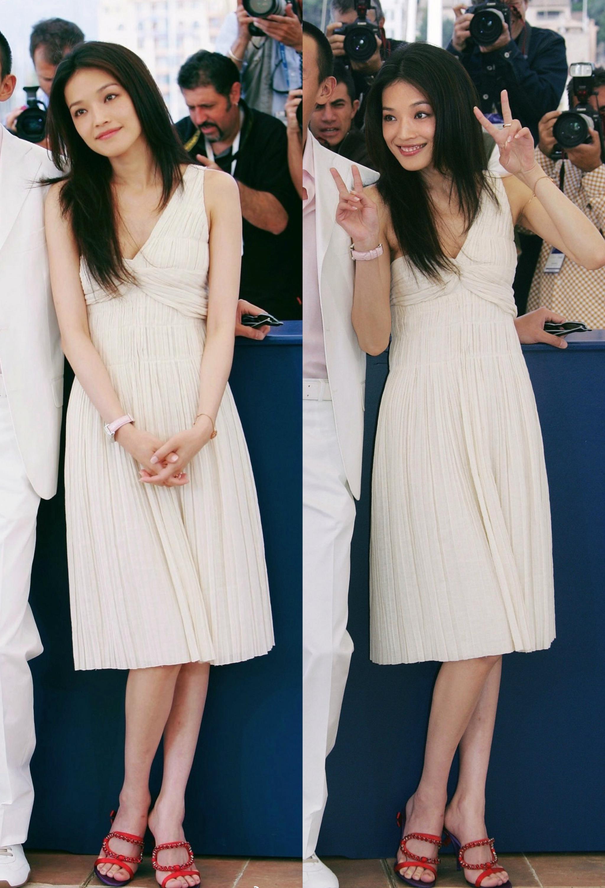 44岁的舒淇皮肤依旧光泽通透没想到她的上妆方法如此简单