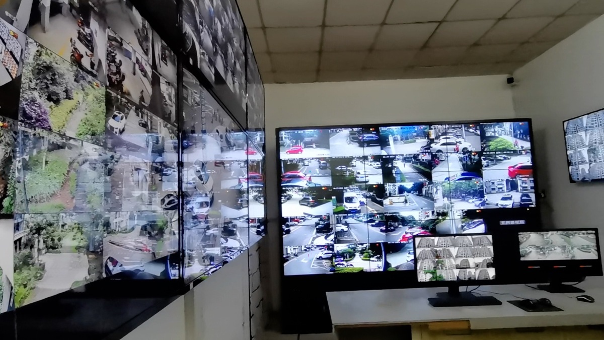 宁波一小区装摄像头监测高空抛物:住户窗户打开就会预警