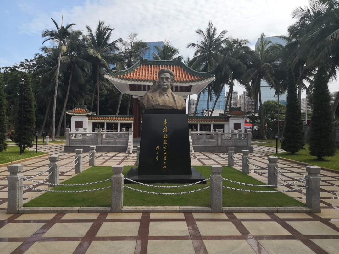 每日一景李硕勋烈士纪念亭