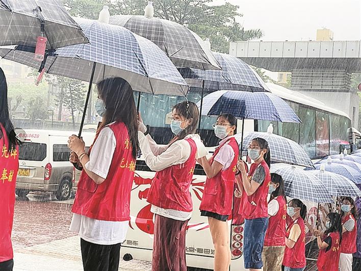 团市委发布"最美志愿者"征集令 寻找深圳最美的样子!