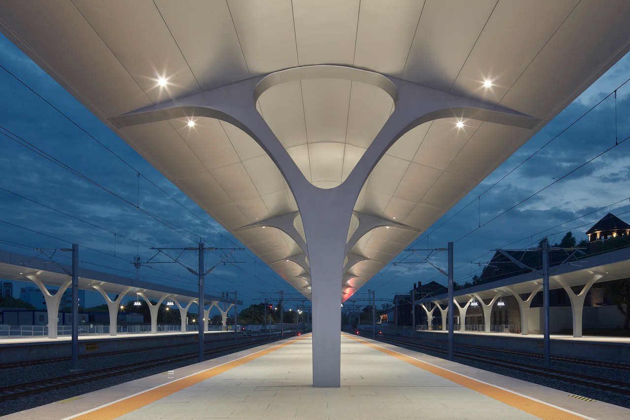 全新启用的嘉兴车站,为什么叫"森林中的火车站"?