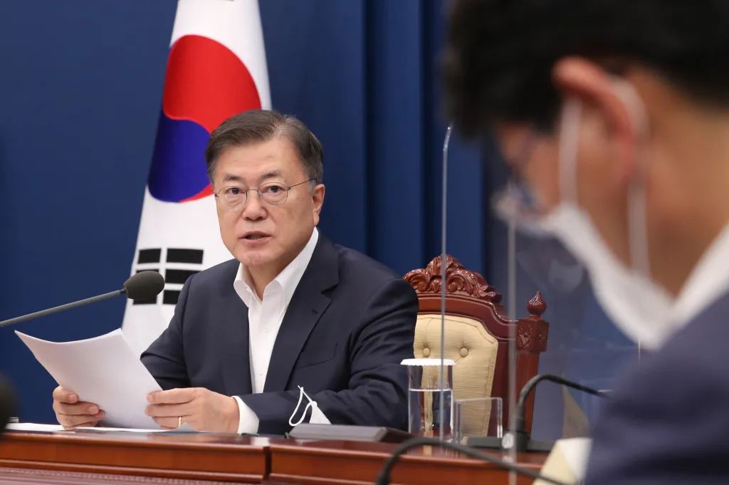 韩国激辩是否赦免三星副会长李在镕文在寅表态