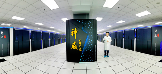 &nbsp;&nbsp;&nbsp;&nbsp;"神威·太湖之光"超级计算机以每秒12.