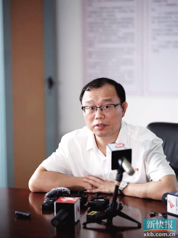 一名无症状感染者将在医院高考 试卷会进行消毒休闲区蓝鸢梦想 - Www.slyday.coM