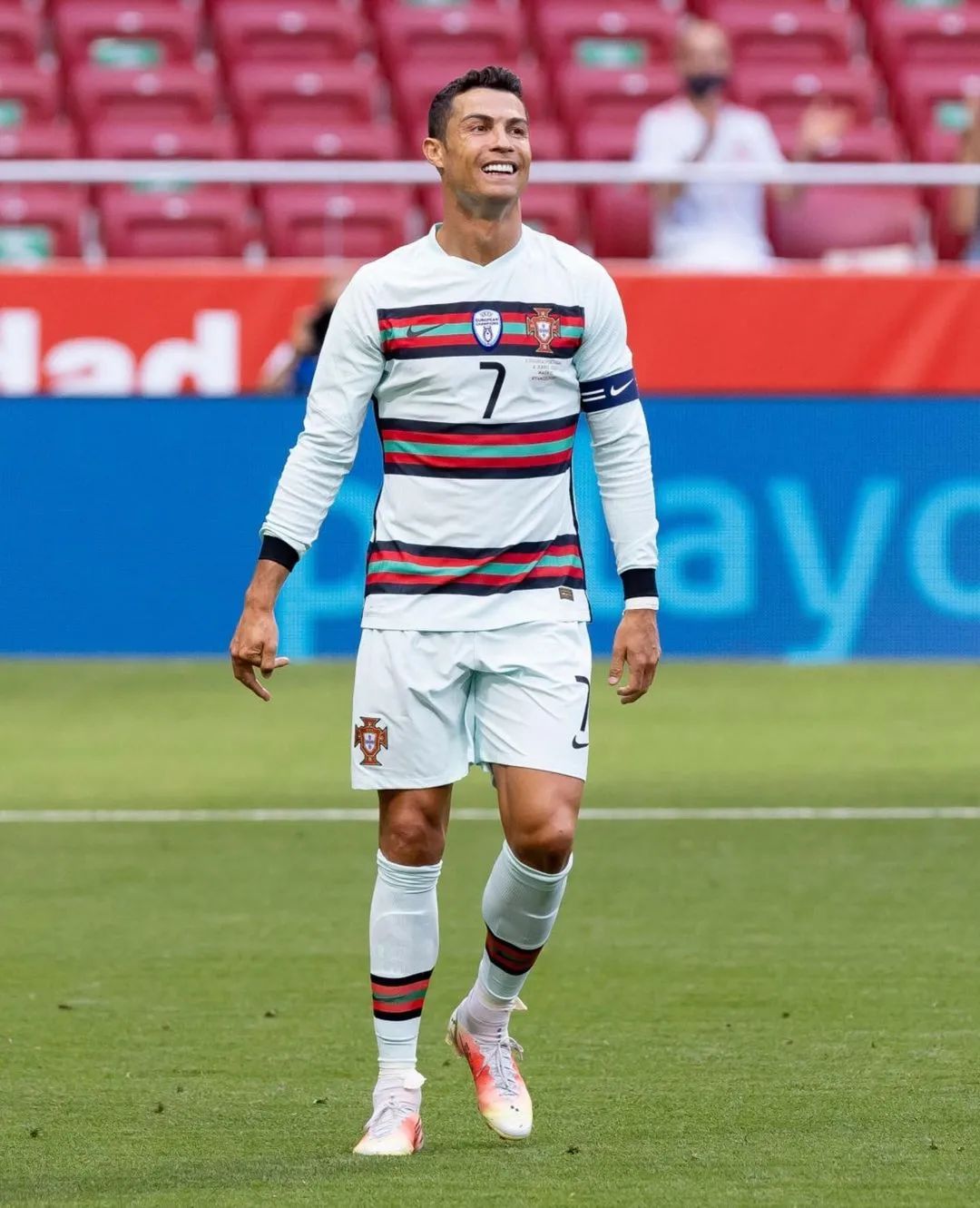 c罗最新比赛图集