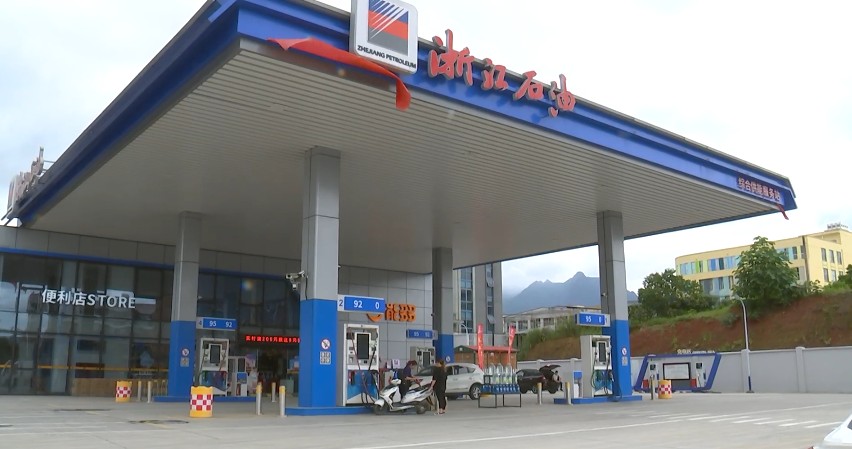 大车司机因痛风滞留,加油站无私帮助暖人心|丽水市|浙江省_新浪新闻