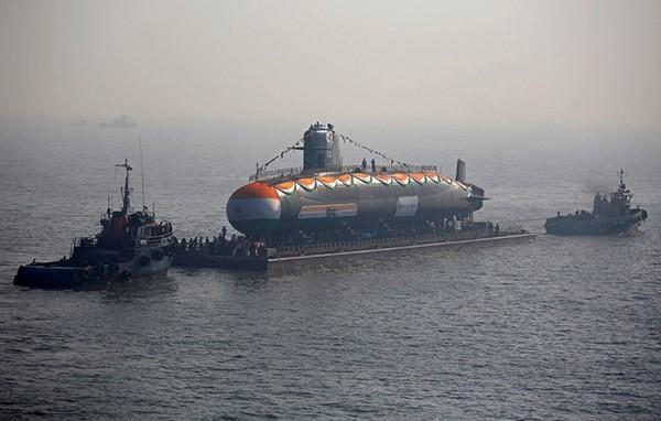 印度首艘“鲉鱼”级常规潜艇“卡尔瓦里”号 图源：社交媒体