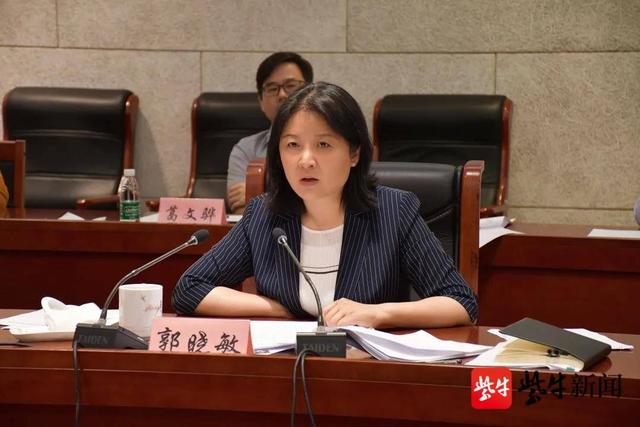 海门顶格面试选调优青人才区委书记现场提问考生临场作答