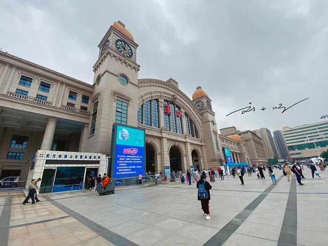 郑州市人口数量2021年_高考人数催化郑州楼市:影响未来几年房产市场