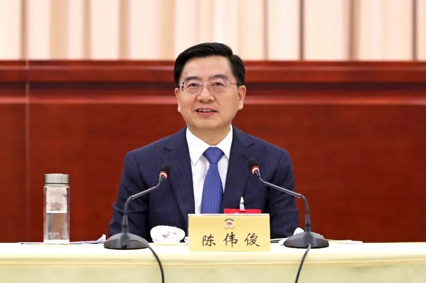 capitalnews)注意到,陈伟俊原为浙江省委常委,温州市委书记,这是他