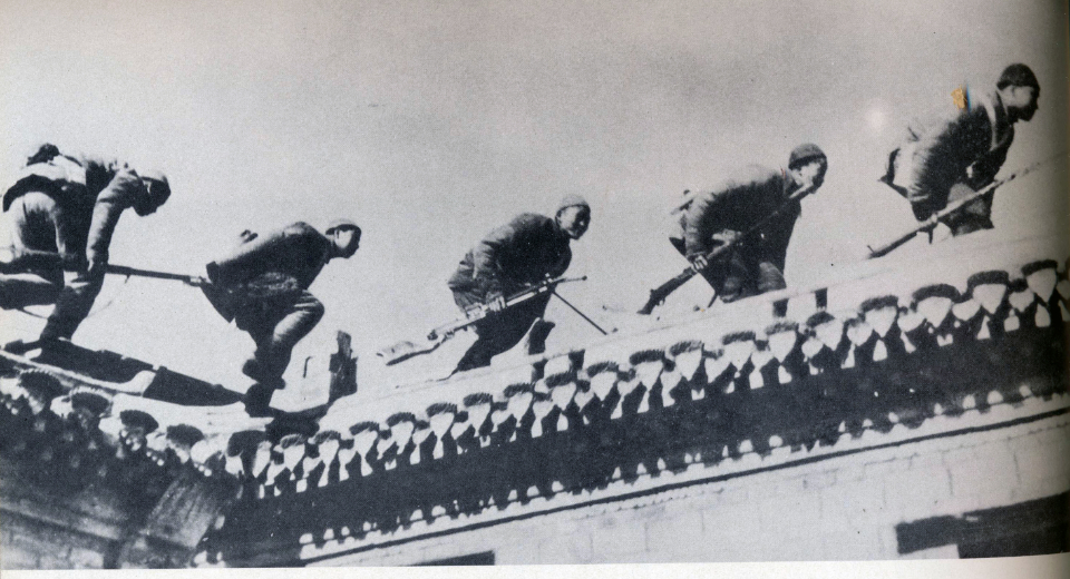 新闻图片里的党史——人民战争