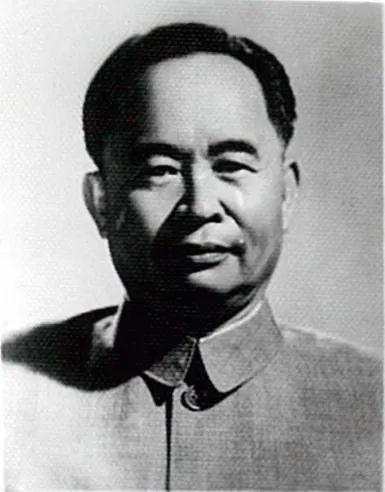 海南党史百名人物|何英