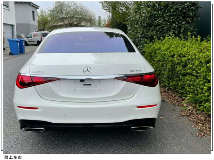 奔驰全新s 500 l实拍!搭3.0t双增压,配裸眼3d仪表,四座布局