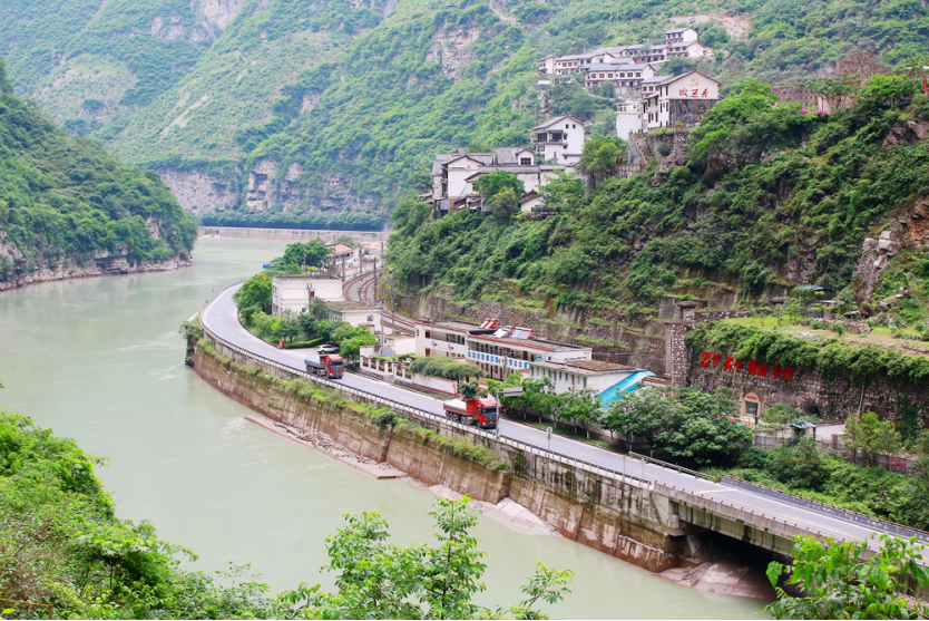 乐山金口河以花为媒以节会友转转花开别样红