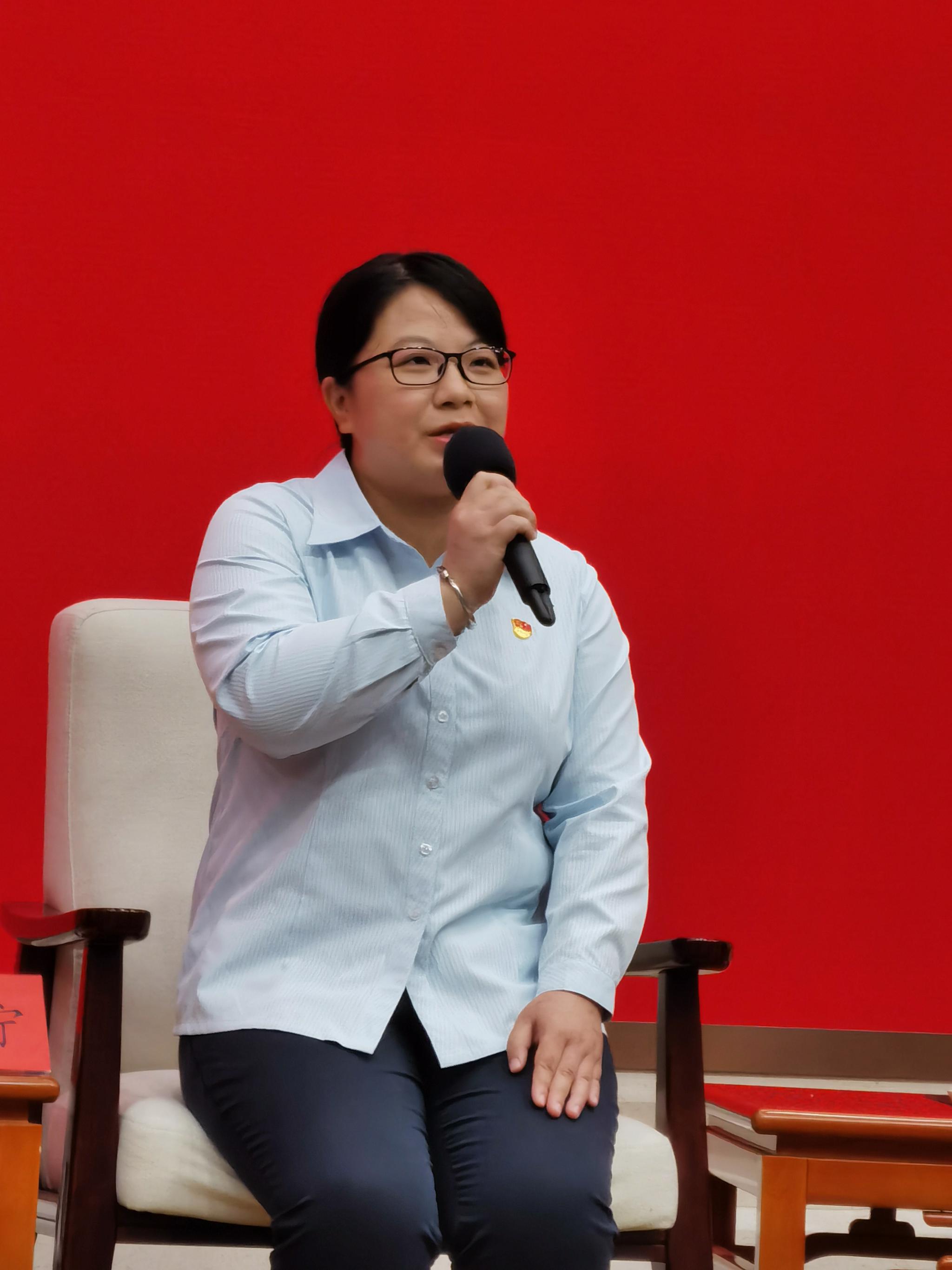 4位全国脱贫攻坚先进个人走进中宣部发布厅他们有哪些故事