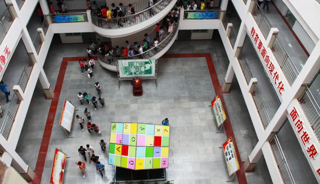 武汉考生高考舞弊细节曝光：为什么这一次我们如此愤怒？休闲区蓝鸢梦想 - Www.slyday.coM