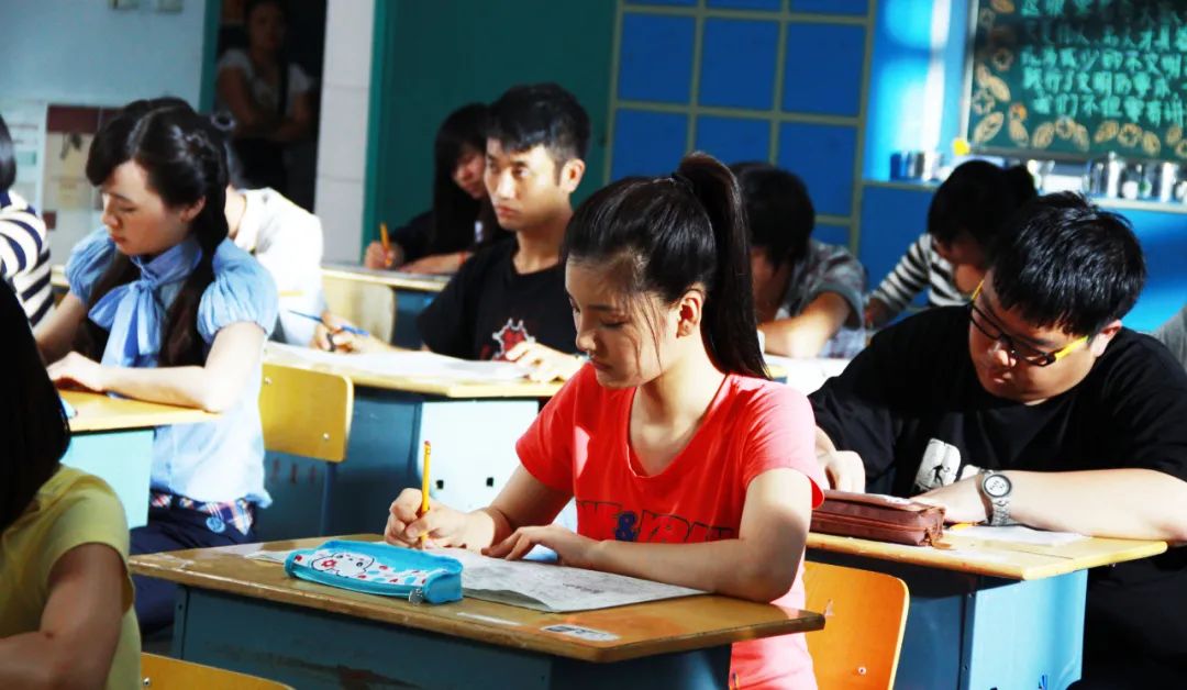 武汉考生高考舞弊细节曝光：为什么这一次我们如此愤怒？休闲区蓝鸢梦想 - Www.slyday.coM