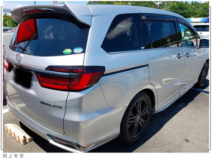 本田新款奥德赛实车街拍!升级熏黑套件更运动,搭2.4l 四驱