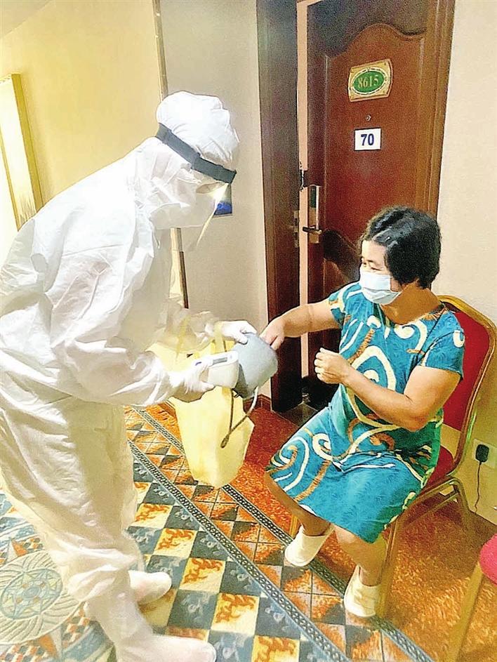 中国科学院大学深圳医院中医科医生林洁锋在隔离酒店撑起健康保护伞休闲区蓝鸢梦想 - Www.slyday.coM