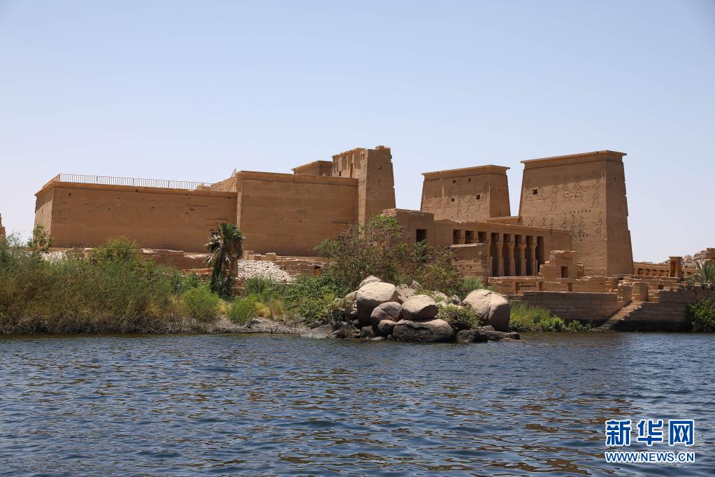 正文  菲莱神庙坐落在埃及南部阿斯旺省的一座尼罗河岛屿上,是世界