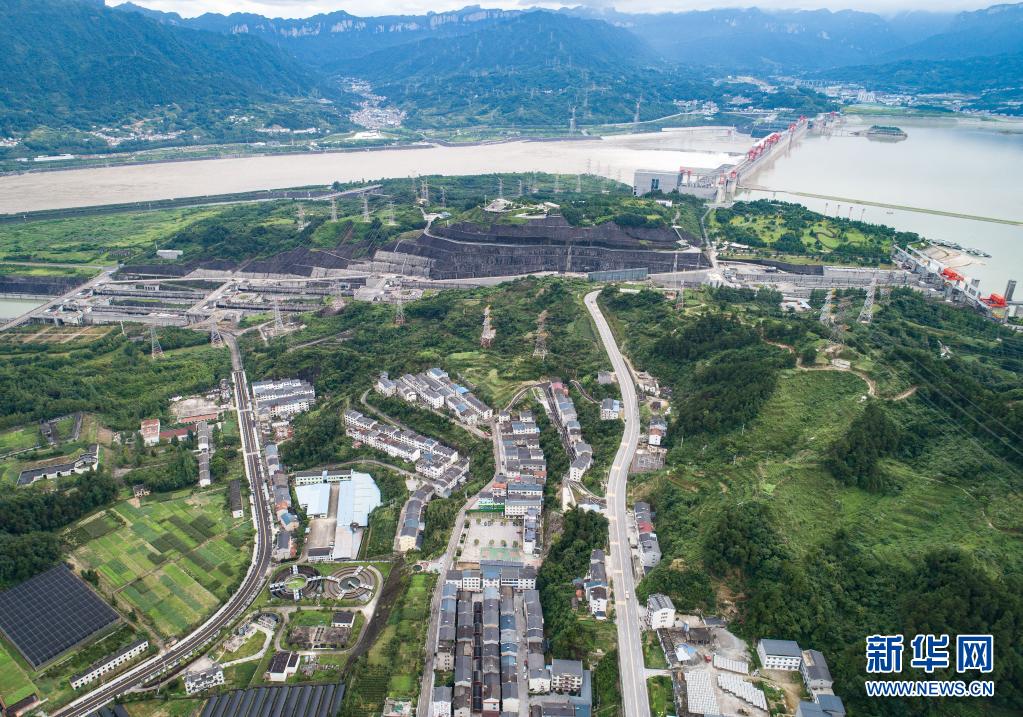 湖北省宜昌市夷陵区太平溪镇许家冲村全貌(2020年6月29日摄,无人机照片)。新华社记者 肖艺九 摄
