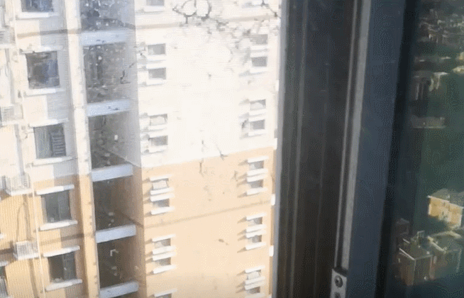 原来纱窗这么好洗！宝藏清洁剂，免拆洗、去污强，喷一喷旧窗变新窗！休闲区蓝鸢梦想 - Www.slyday.coM