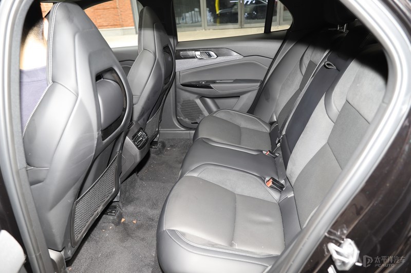 新款领克03/03 正式上市 售13.68-22.88万元