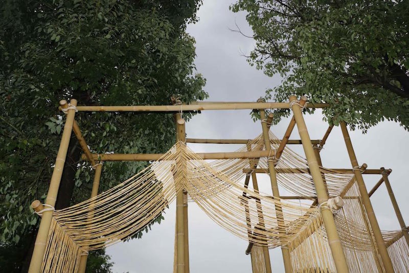 公共竹艺装置，垂直的屋面