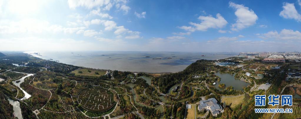 这是江苏南通五山及沿江地区景色（2020年11月13日摄，无人机照片）。新华社记者 季春鹏 摄