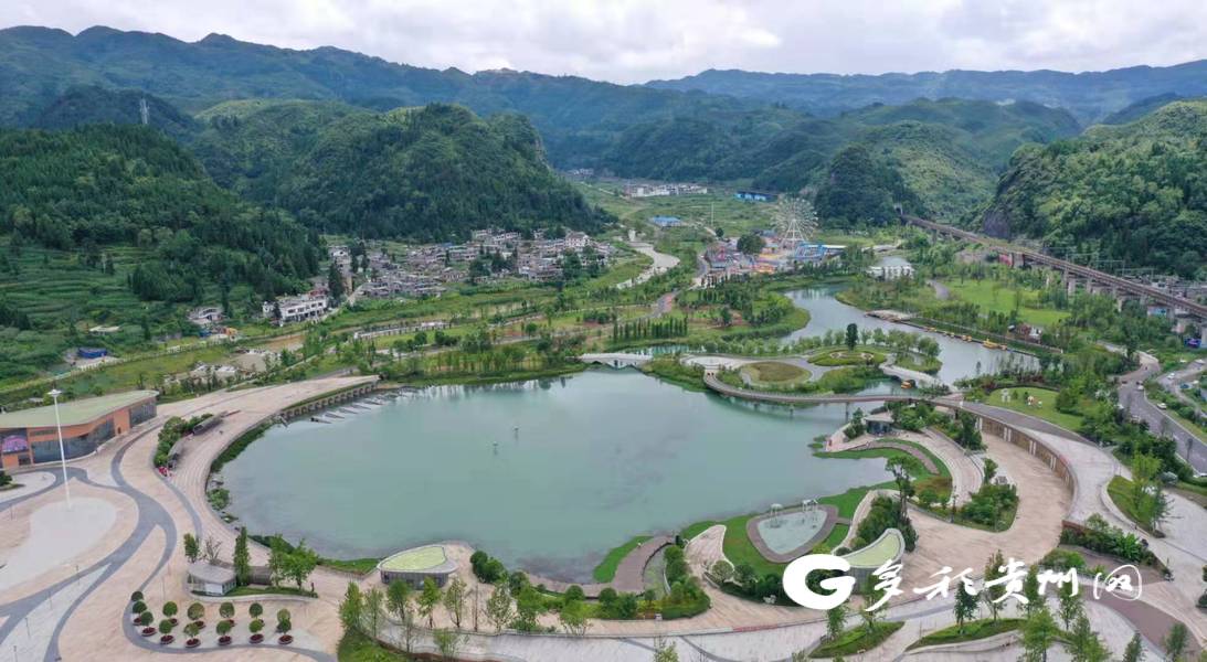 贵州织金凤凰生态公园荒地变美景人与自然和谐共生