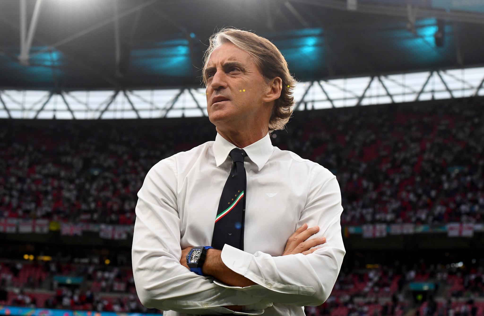 曼奇尼3年改造意大利足球dna冠军闪耀理想主义光芒