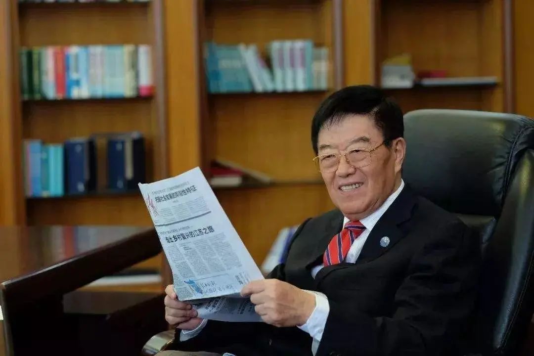 靠板蓝根起家泰州首富徐镜人被传去世扬子江药业千亿帝国谁继承